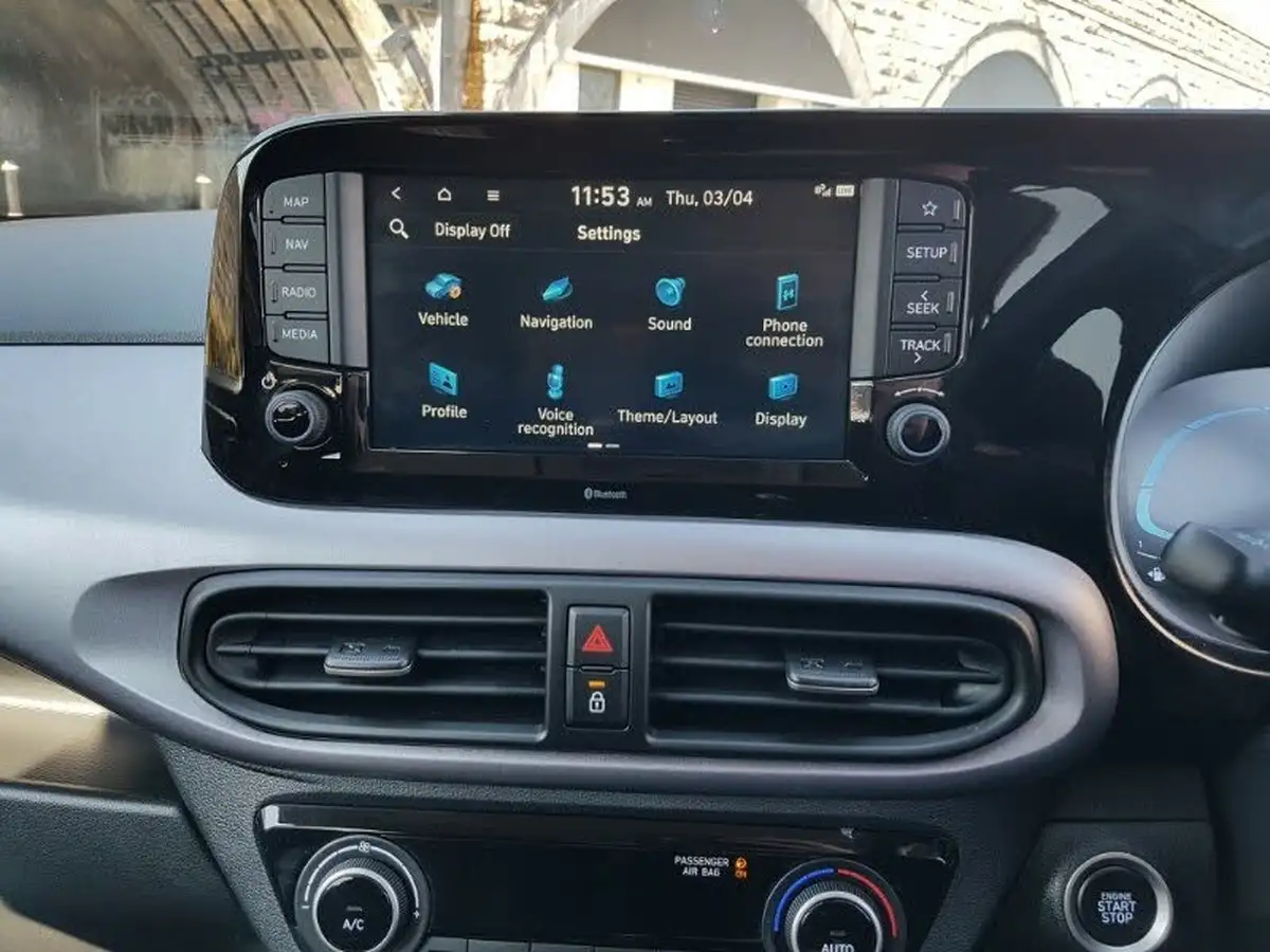 2024-hyundai-i10-10-premium-63ps-auto-big-18