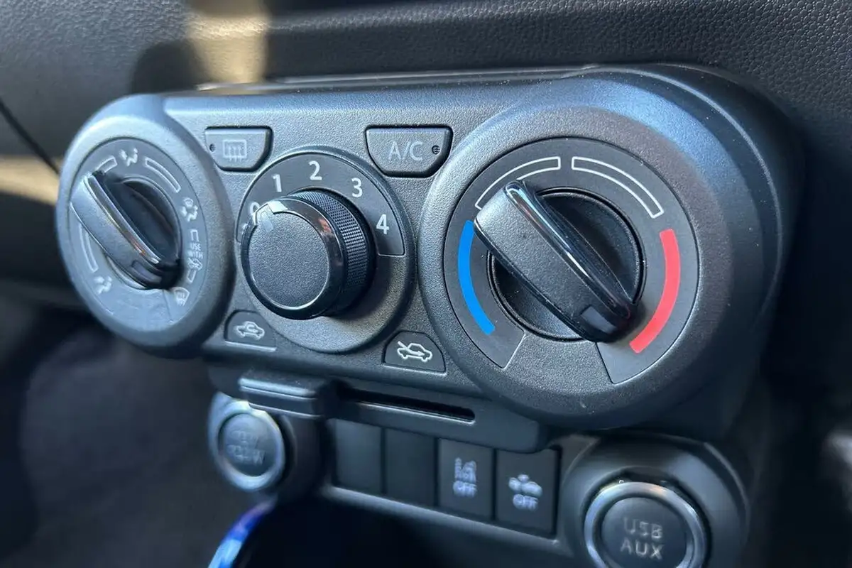 2023-suzuki-ignis-12-dualjet-sz-t-big-12
