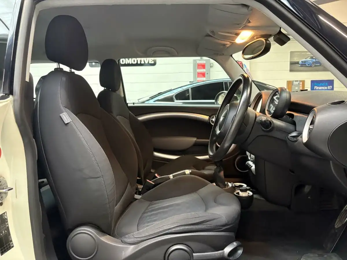 2007-mini-cooper-16-cooper-s-175bhp-hatchback-3d-big-28