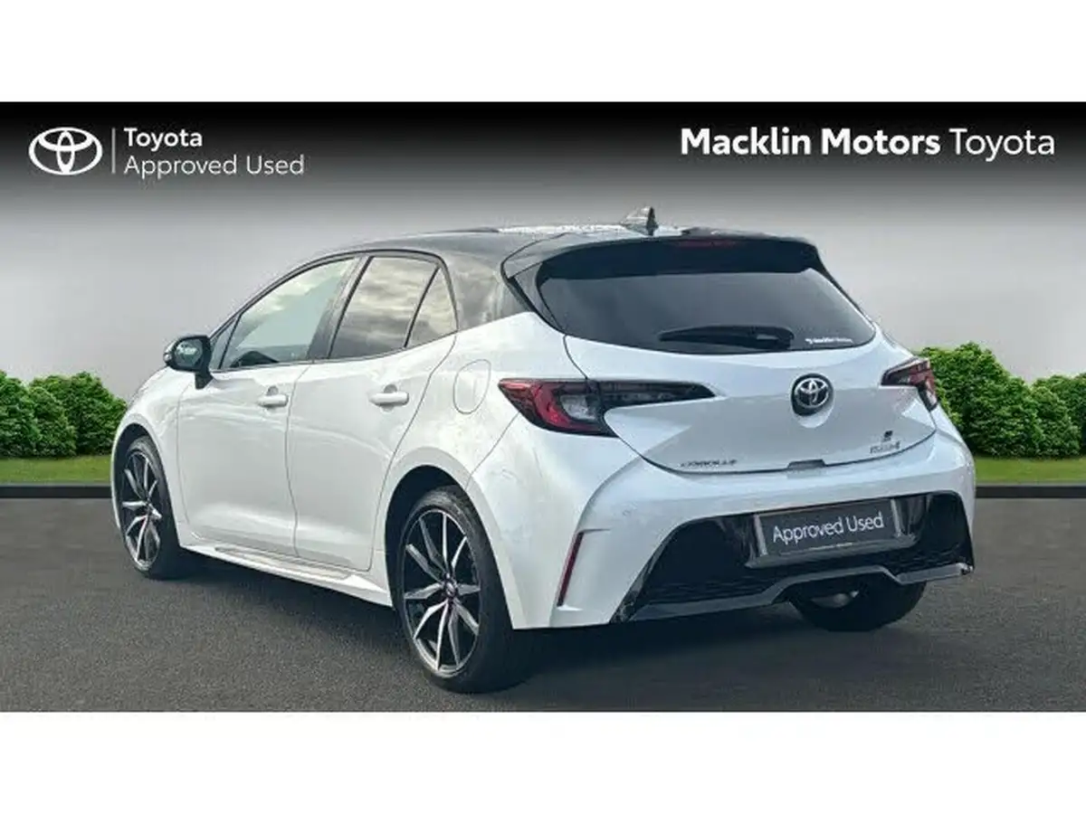 2023-toyota-corolla-18-vvt-i-gr-sport-138bhp-hatchback-big-3