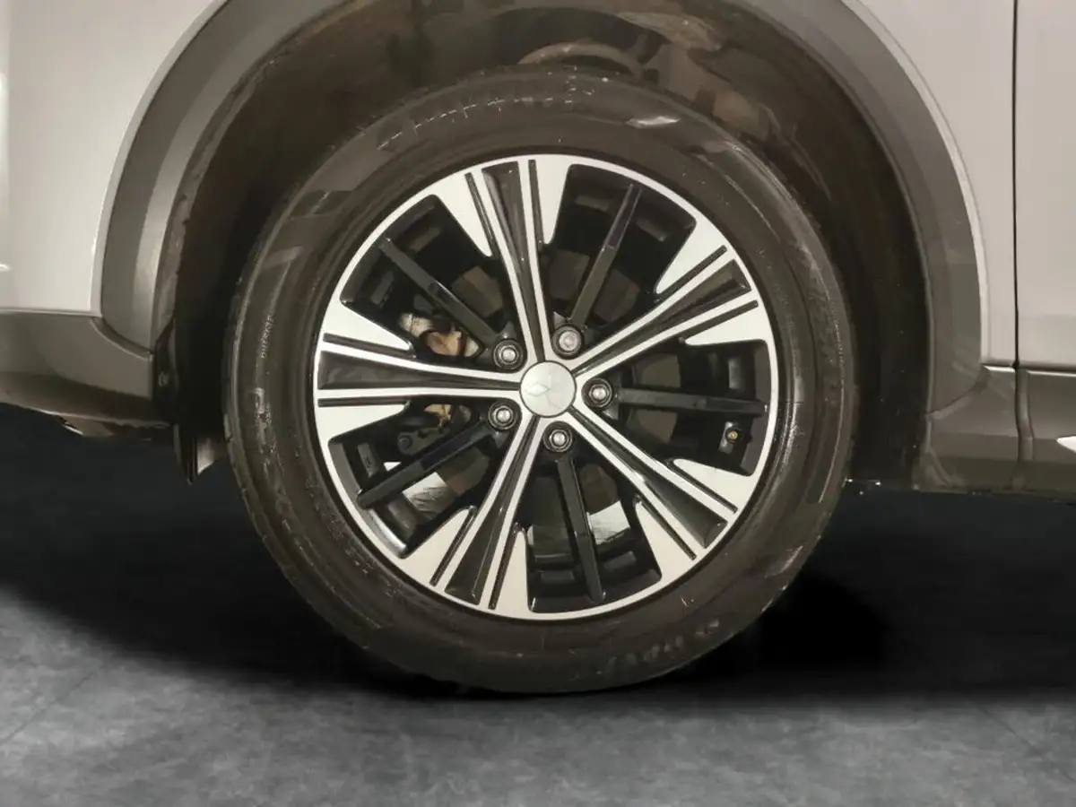 2019-mitsubishi-eclipse-cross-15-3-big-23
