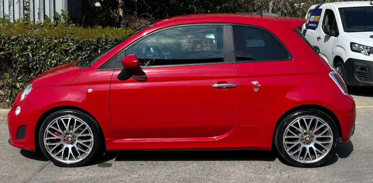 2016-abarth-500-14-tjet-595-turismo-160bhp-big-8
