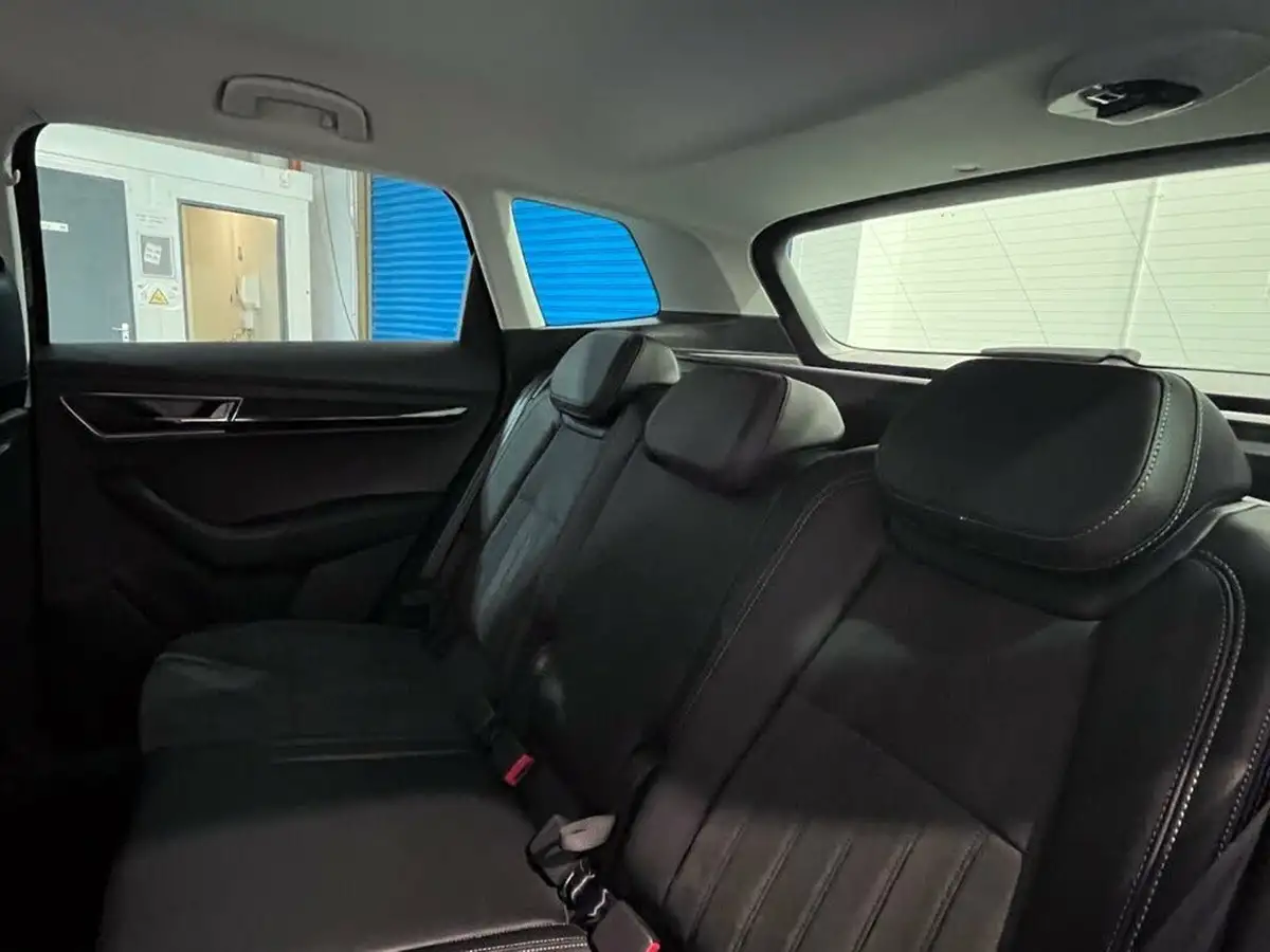 2020-skoda-karoq-15-tsi-se-l-dsg-big-19