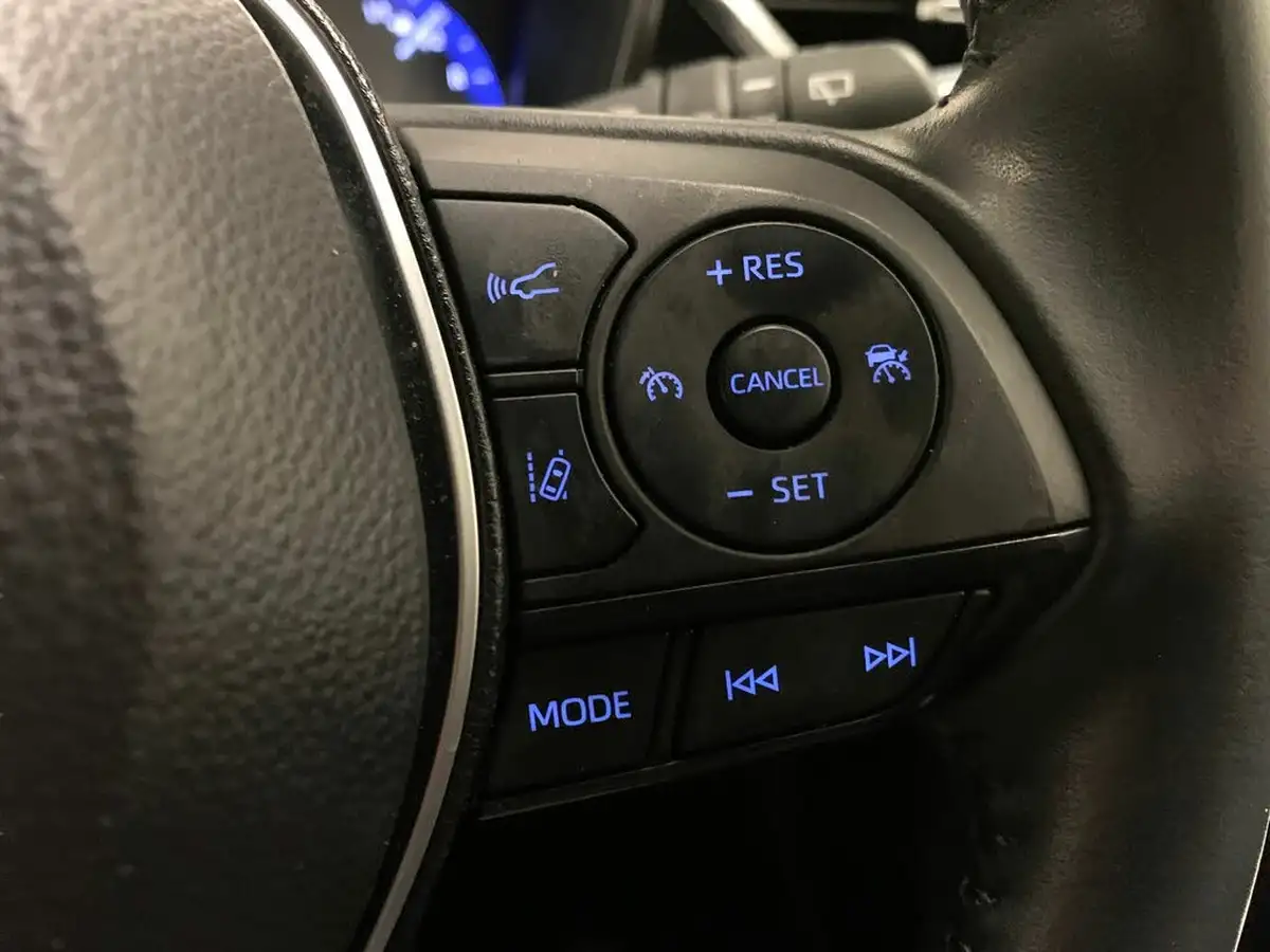 2022-toyota-corolla-18-vvt-i-excel-120bhp-trk-touring-sports-big-18
