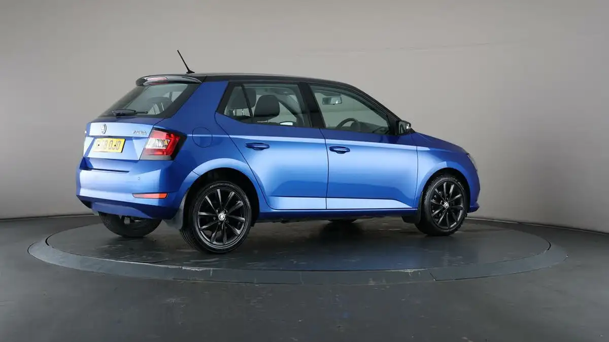 2018-skoda-fabia-10-tsi-colour-edition-big-55