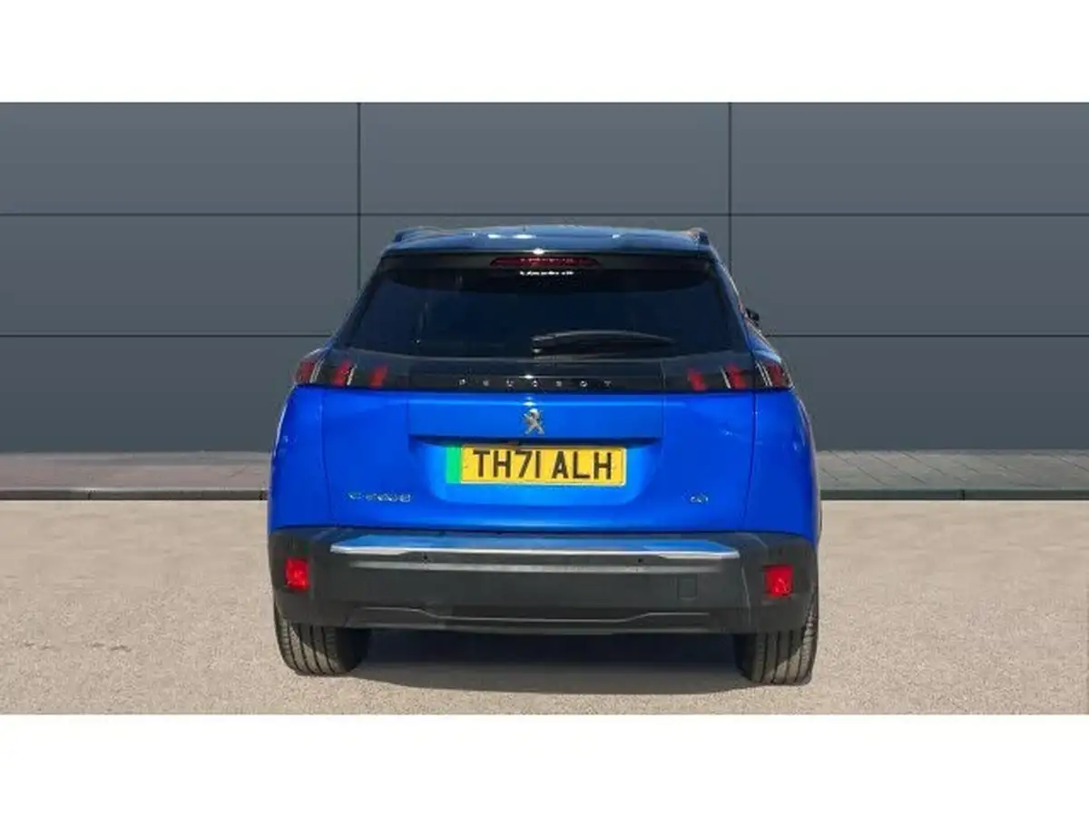 2022-peugeot-2008-suv-e-gt-premium-big-5