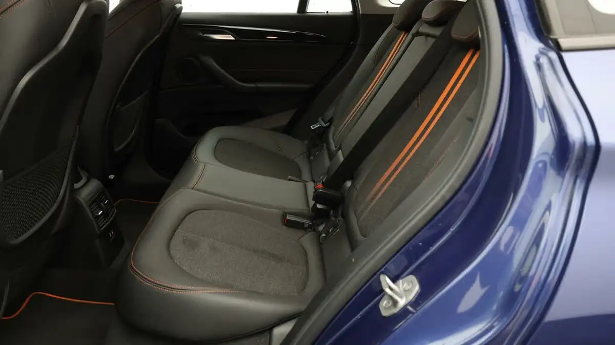 2022-bmw-x1-15-xdrive-25e-phev-sport-big-15