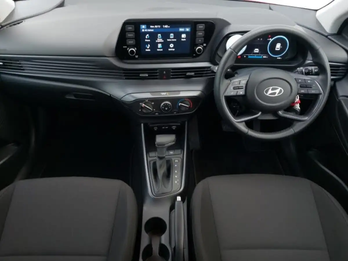 2024-hyundai-i20-10-t-gdi-advance-dct-big-2