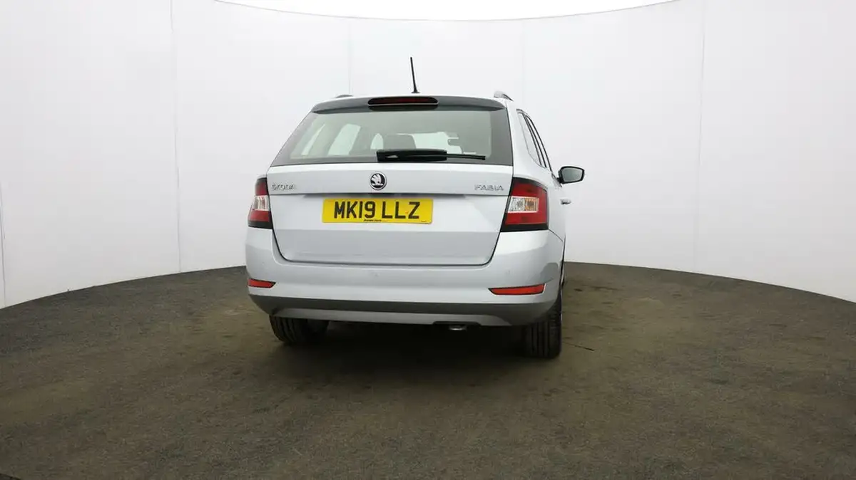 2019-skoda-fabia-10-tsi-se-l-109ps-estate-dsg-big-5