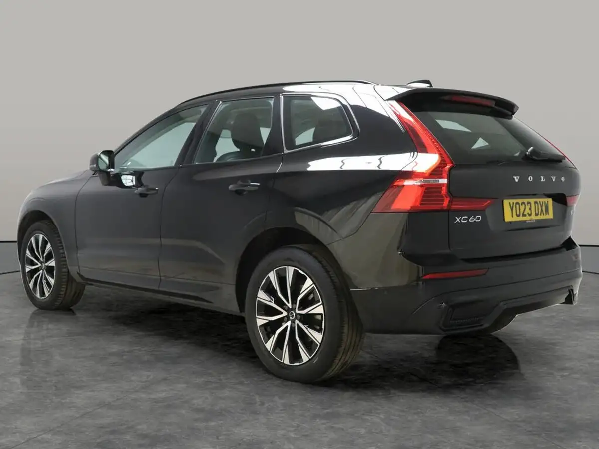 2023-volvo-xc60-20-b5-plus-big-10