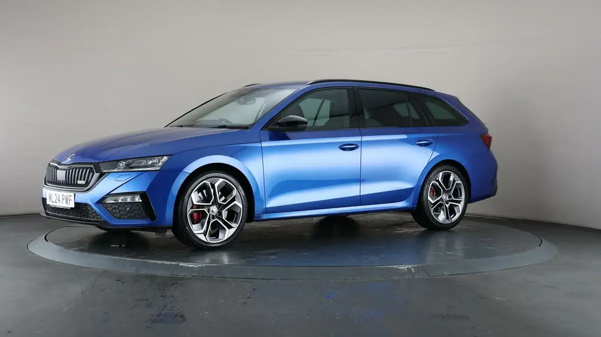 2024-skoda-octavia-20-tsi-vrs-245ps-estate-dsg-big-39