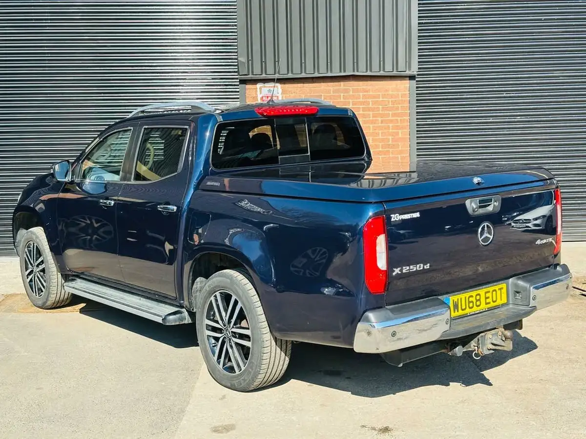 2018-mercedes-benz-x-class-23td-250-power-big-23