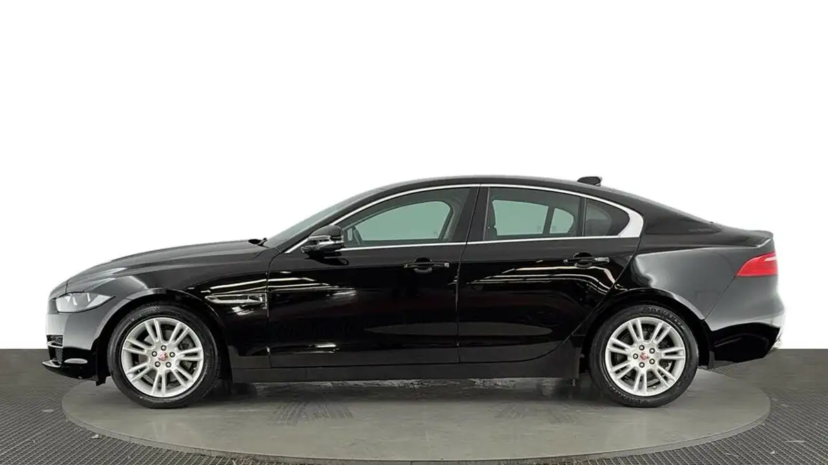 2019-jaguar-xe-20d-prestige-180ps-auto-big-6