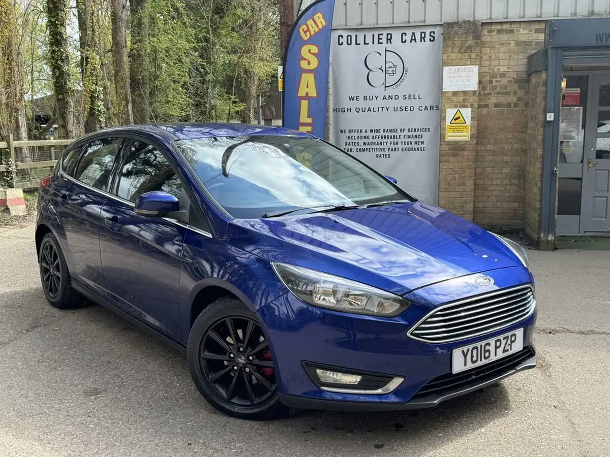 2016-ford-focus-10t-titanium-125ps-hatchback-big-3