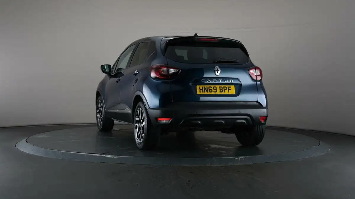 2019-renault-captur-09-tce-iconic-big-48