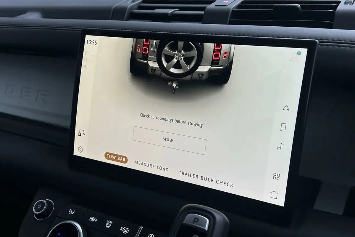 2023-land-rover-110-defender-30-d300-x-dynamic-hse-big-14