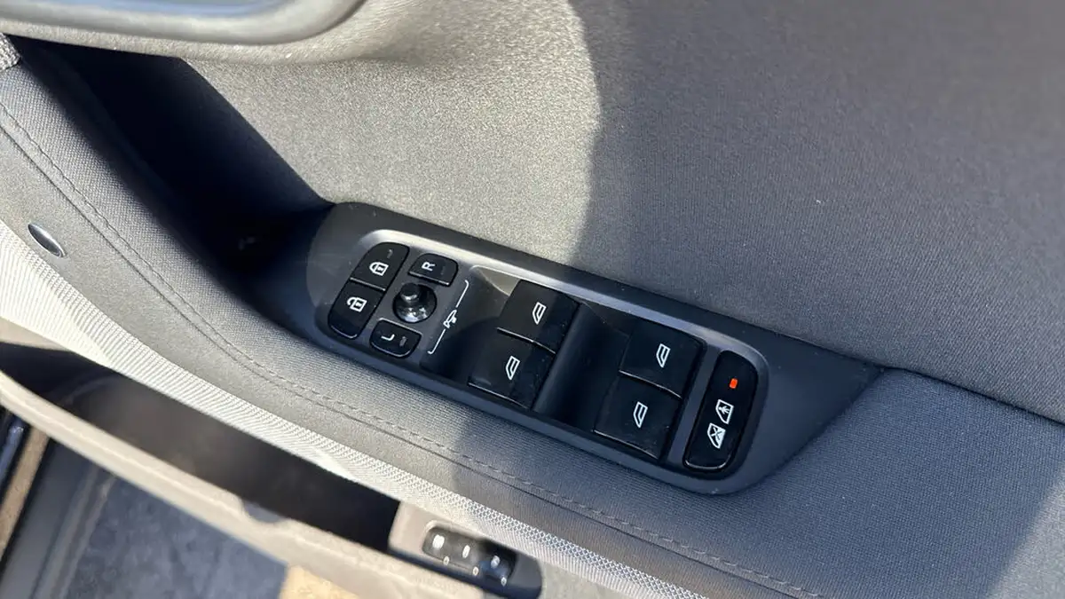 2022-polestar-polestar-2-e-ps2-165kw-standard-single-hatchback-big-28