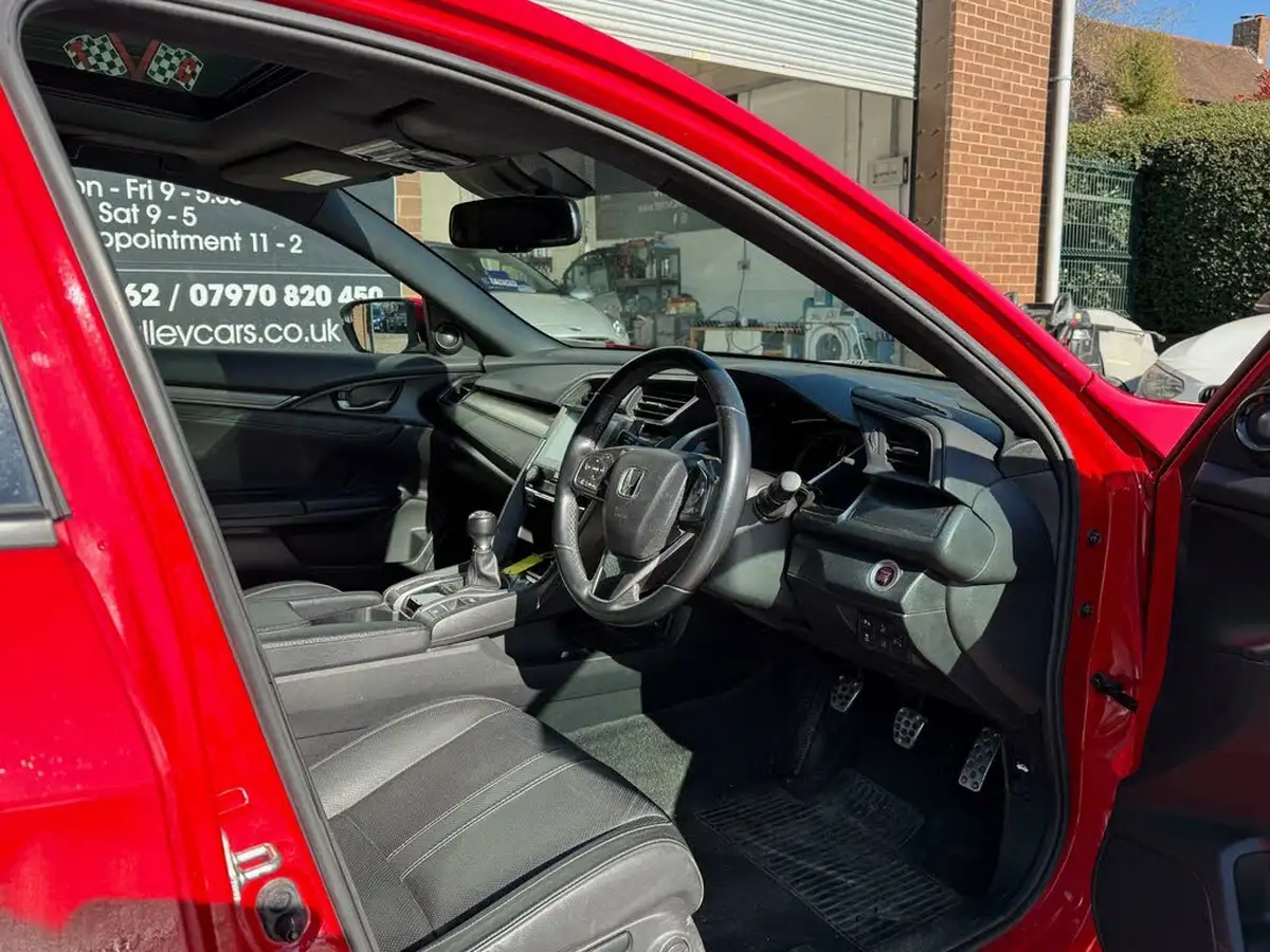 2018-honda-civic-10-vtec-turbo-ex-126ps-ss-hatchback-5d-big-32