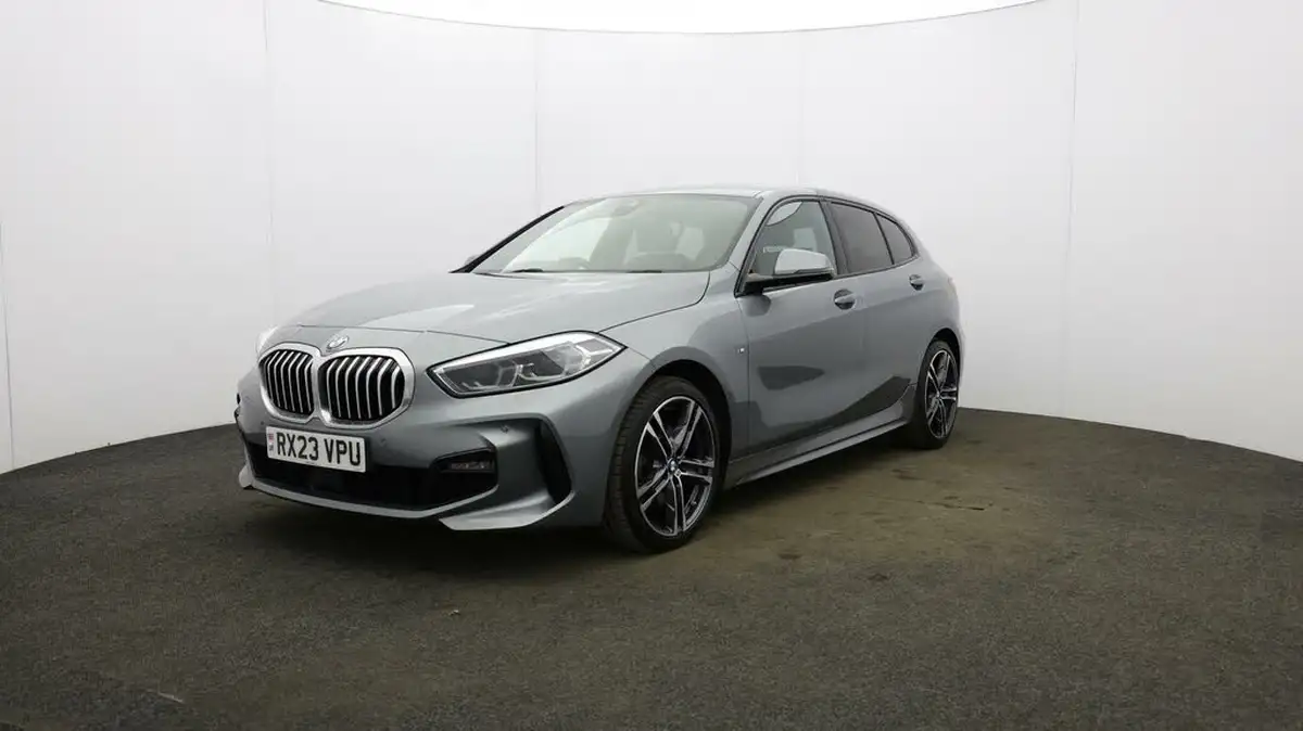 2023-bmw-1-series-15-118i-m-sport-lcp-big-29