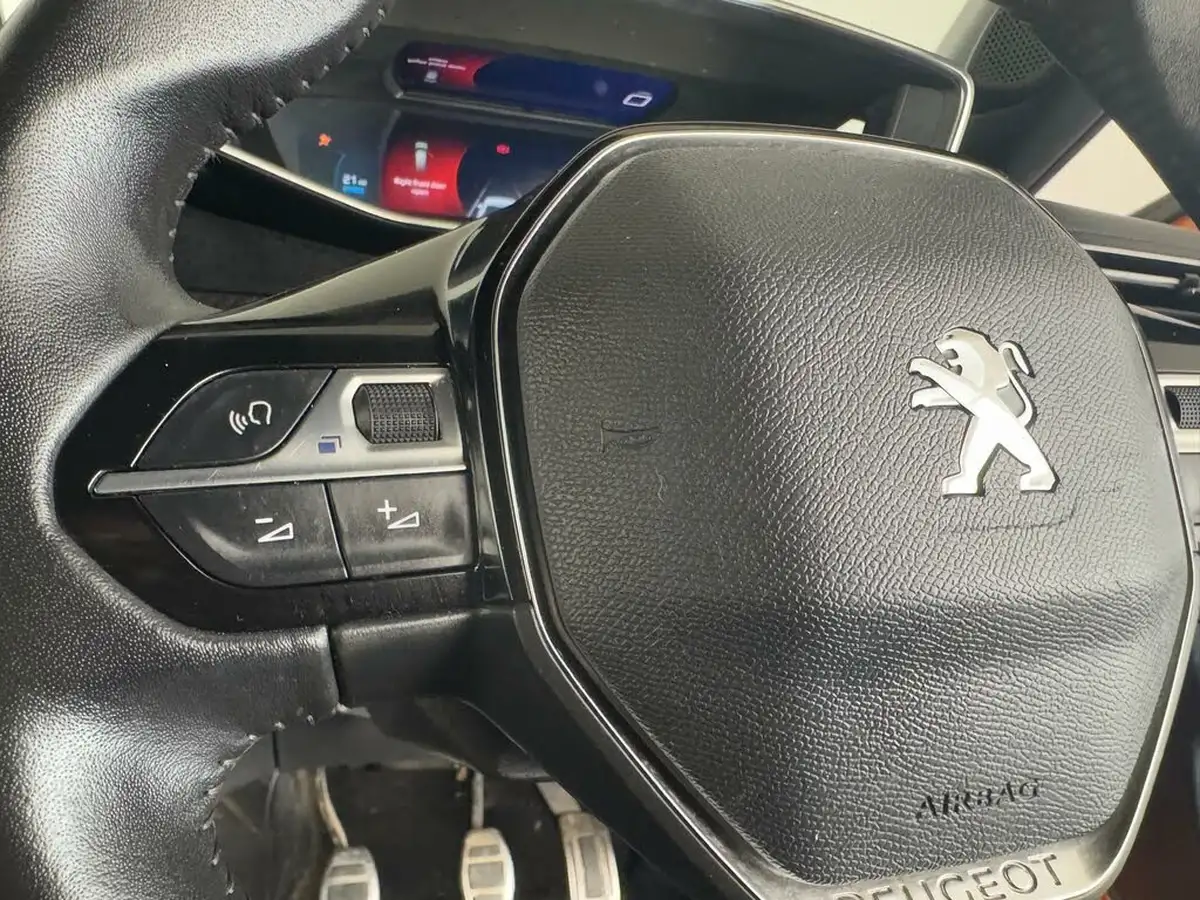 2023-peugeot-2008-suv-12-puretech-allure-premium-100bhp-big-23