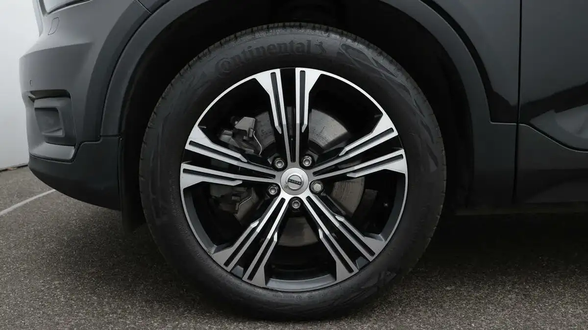 2022-volvo-xc40-15-t5-inscription-pro-big-18