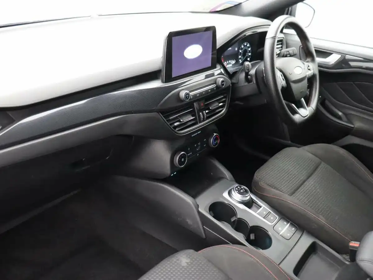 2022-ford-focus-10t-st-line-125ps-hybrid-mhev-hatchback-powershift-big-7