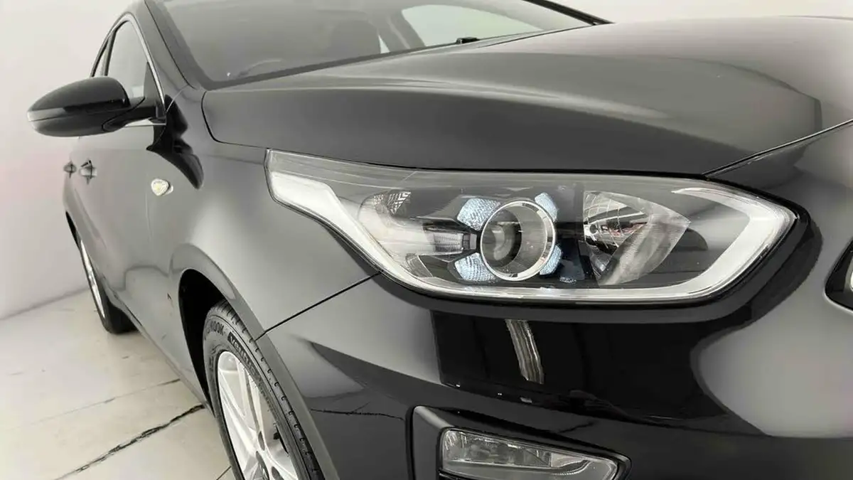 2020-kia-ceed-10-t-gdi-2-hatchback-big-24
