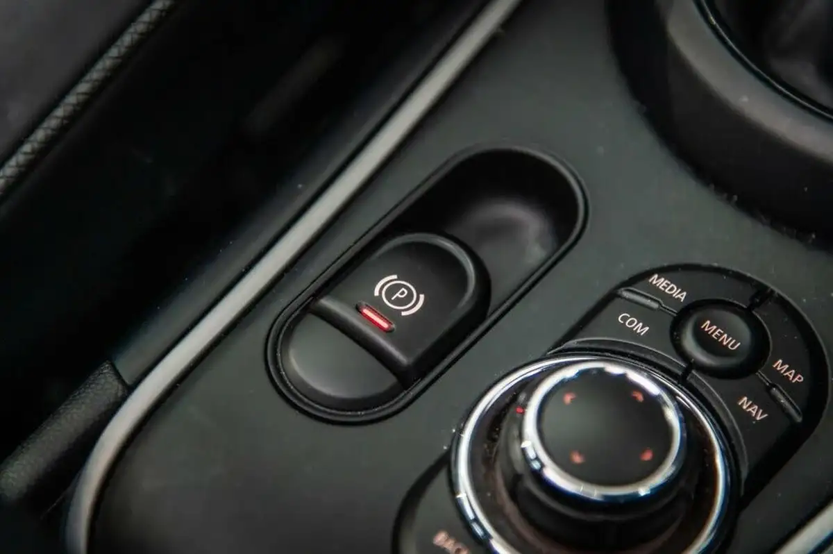 2022-mini-countryman-20-john-cooper-works-premium-big-38