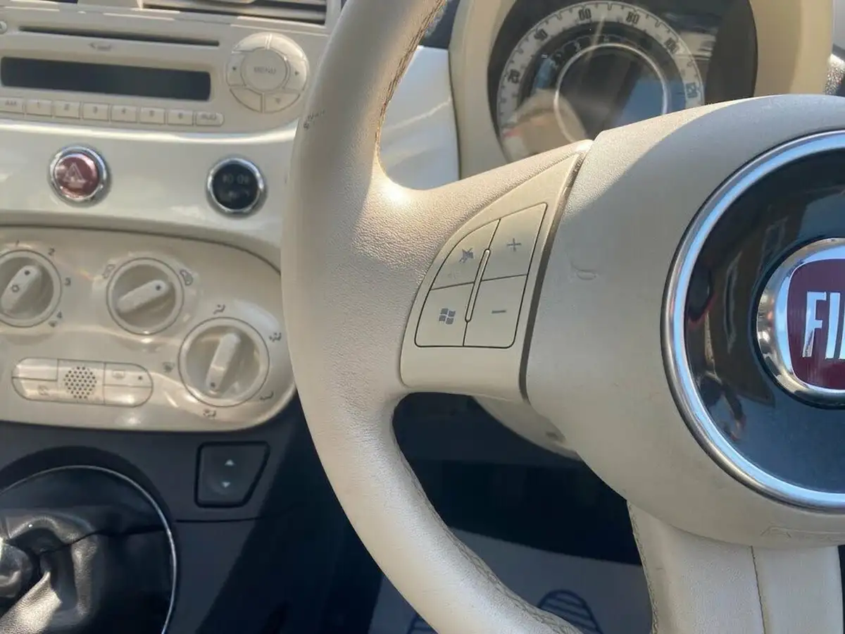 2011-fiat-500-12-lounge-big-17