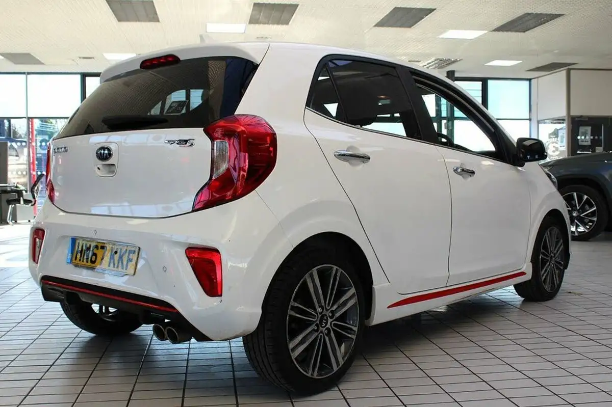 2017-kia-picanto-125-gt-line-s-big-8