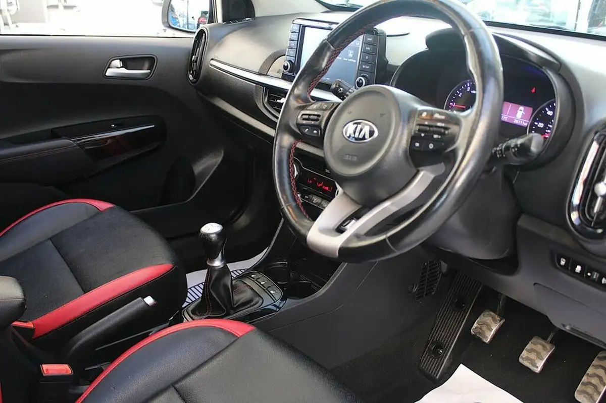 2017-kia-picanto-125-gt-line-s-big-32