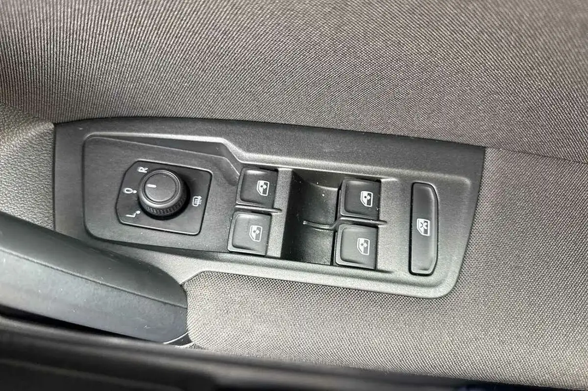 2022-volkswagen-tiguan-15-tsi-life-150ps-dsg-big-22