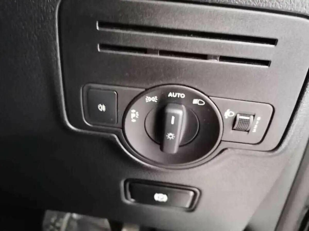 2020-mercedes-benz-vito-20cdi-114-tourer-select-l2-big-21