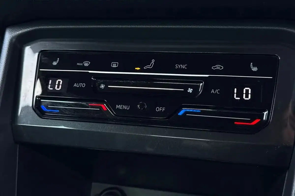 2023-volkswagen-tiguan-15-tsi-r-line-edition-big-21