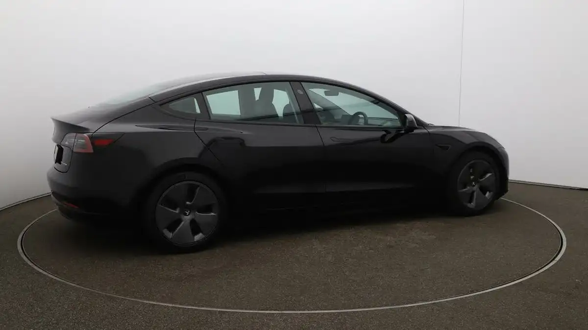 2021-tesla-model-3-e-long-range-4x4-big-42