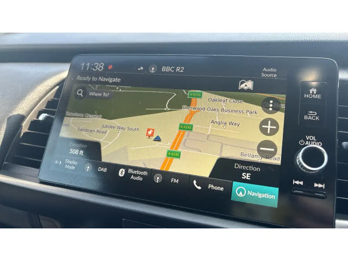 2023-honda-jazz-15-i-mmd-advance-big-24