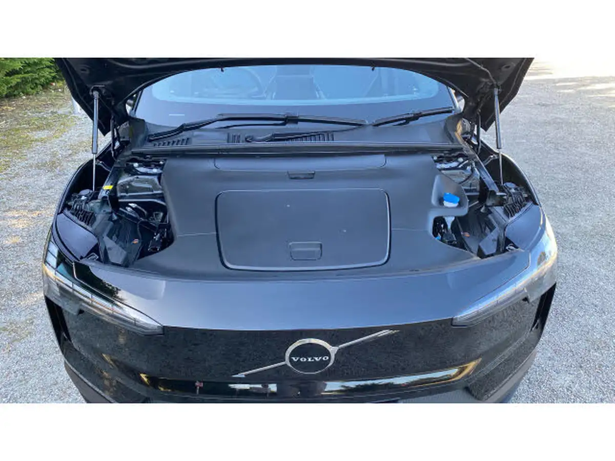 2024-volvo-ex30-e-single-motor-plus-extended-range-big-35
