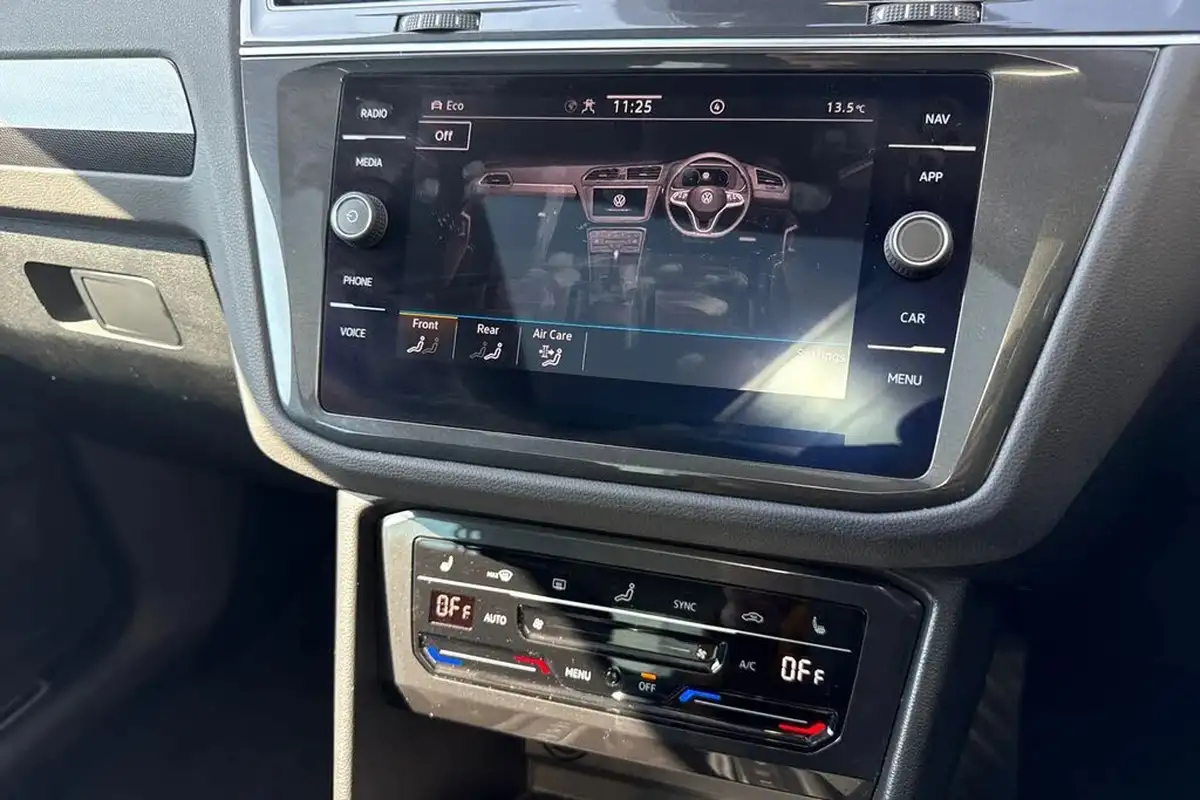 2022-volkswagen-tiguan-15-tsi-elegance-big-21