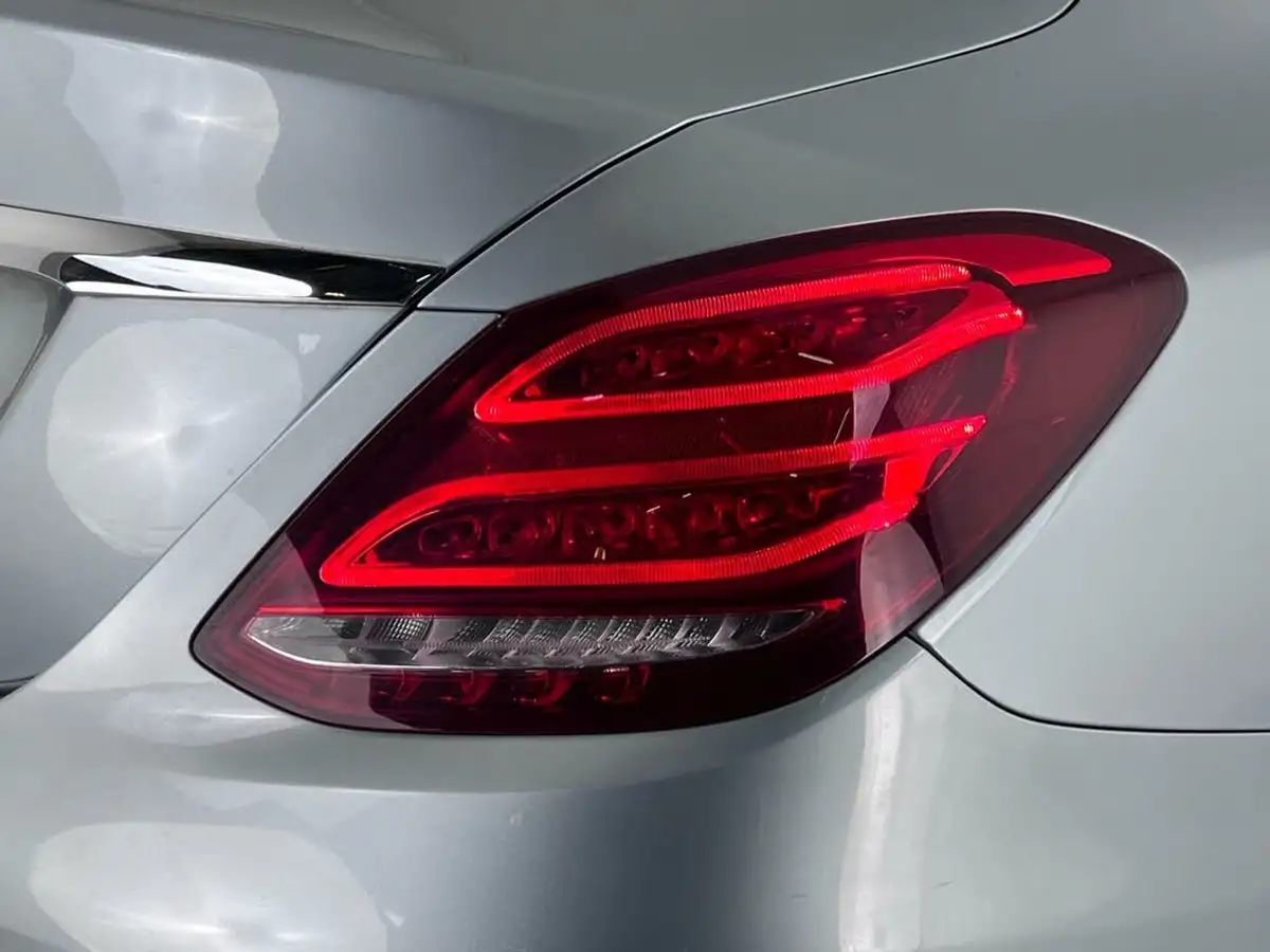 2015-mercedes-benz-c-class-20-c200-amg-line-184ps-premium-plusss-saloon-4d-7g-tronic-plus-big-7