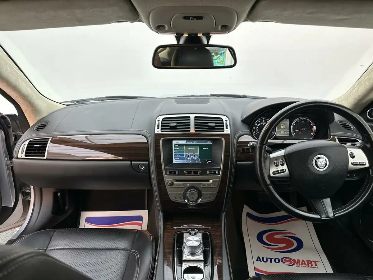 2011-jaguar-xk-50-portfolio-coupe-auto-big-60