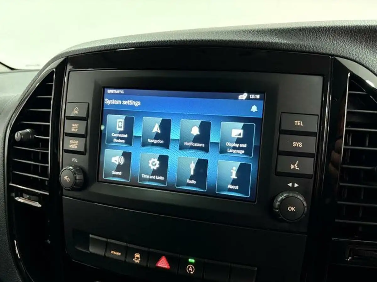 2022-mercedes-benz-vito-big-21