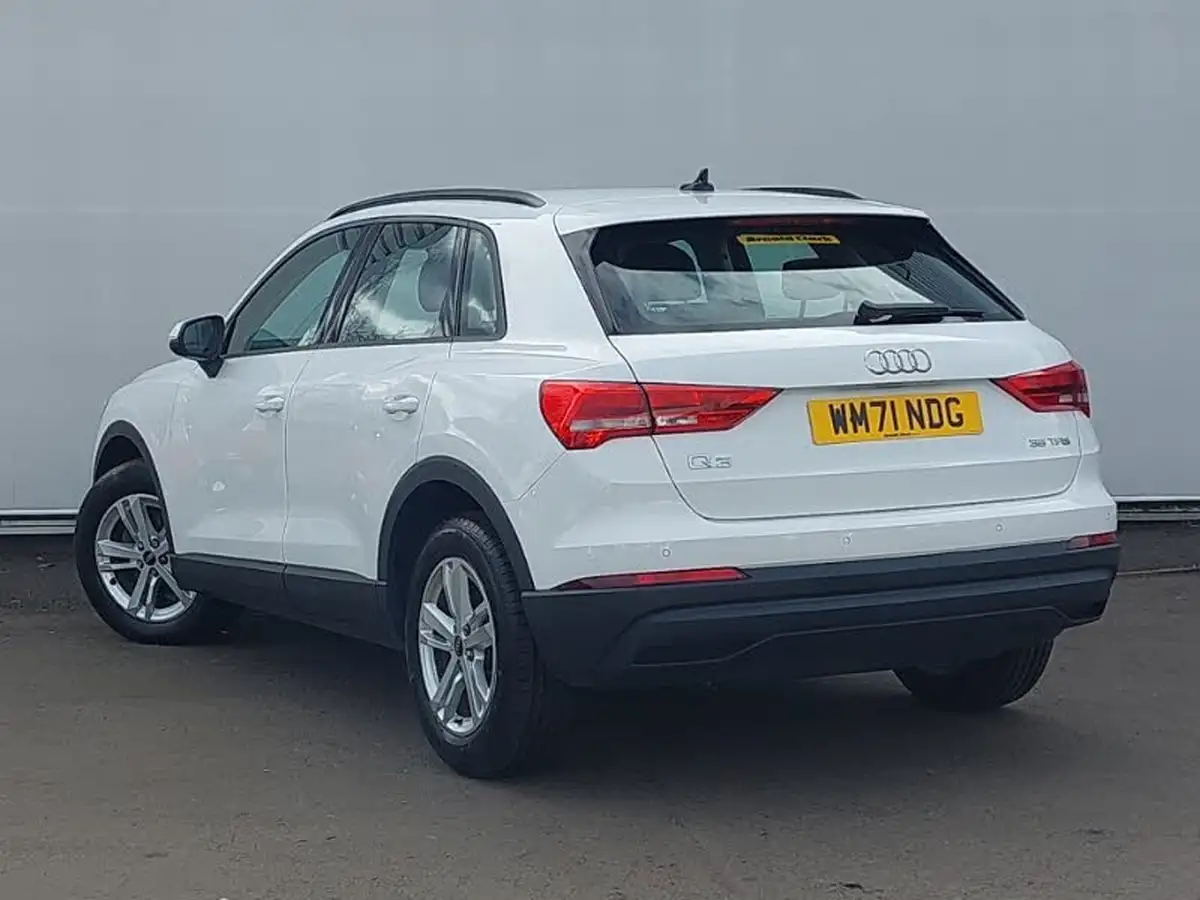 2022-audi-q3-15-35-tfsi-technik-cod-s-tronic-big-1