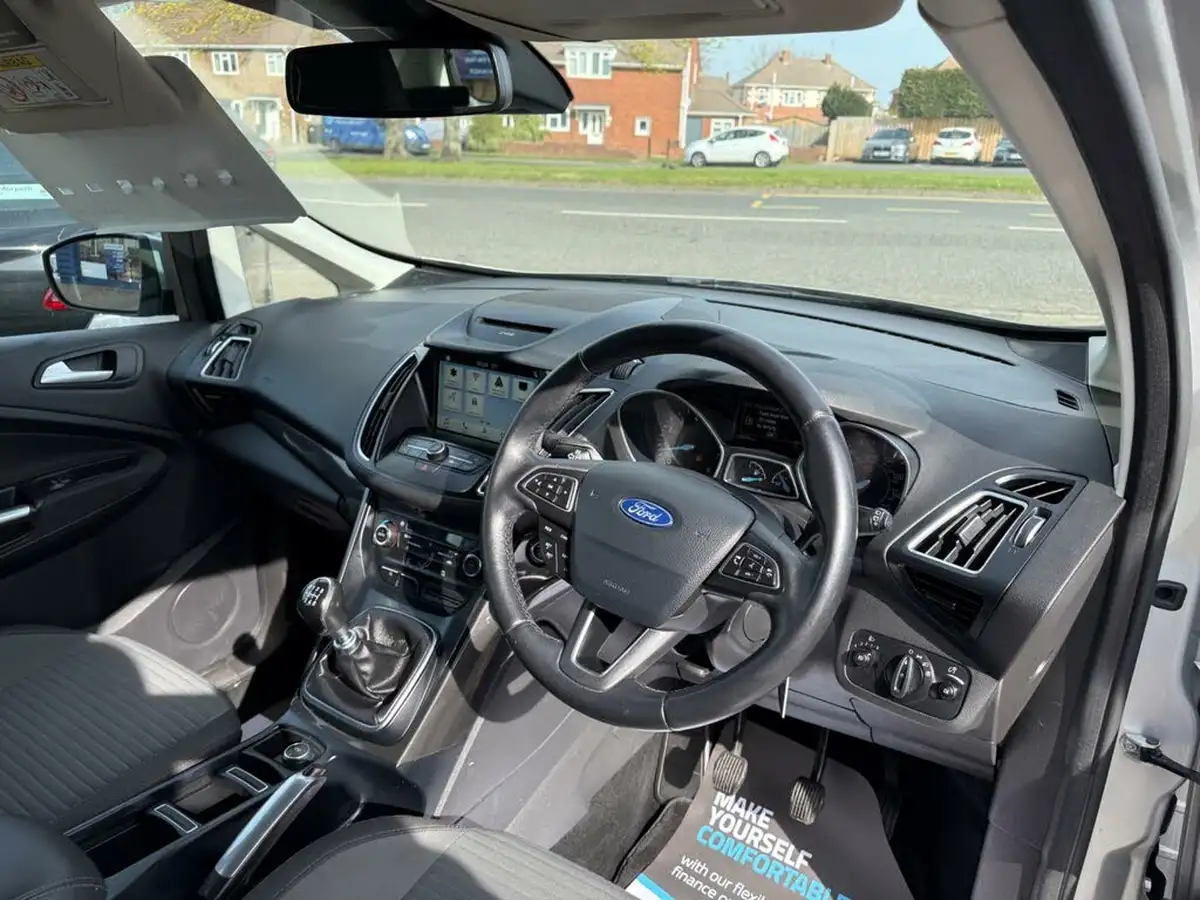 2018-ford-c-max-10t-titanium-125ps-big-14