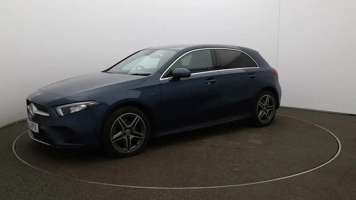2021-mercedes-benz-a-class-13-a250e-amg-line-executive-hatchback-5d-big-61