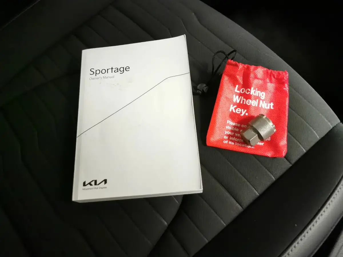 2022-kia-sportage-16-t-gdi-launch-edition-big-28