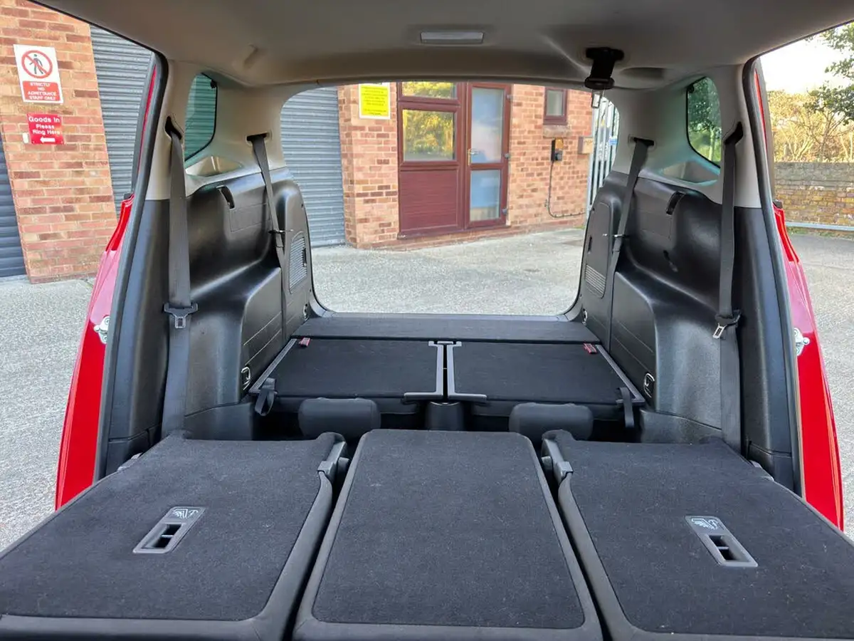 2016-vauxhall-zafira-tourer-14i-16v-turbo-sri-big-72