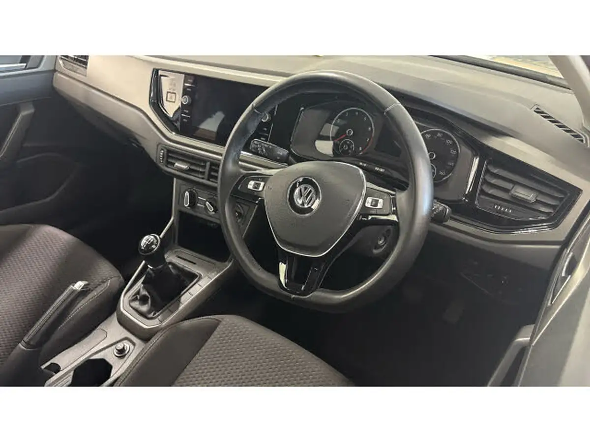 2018-volkswagen-polo-10-tsi-se-big-10
