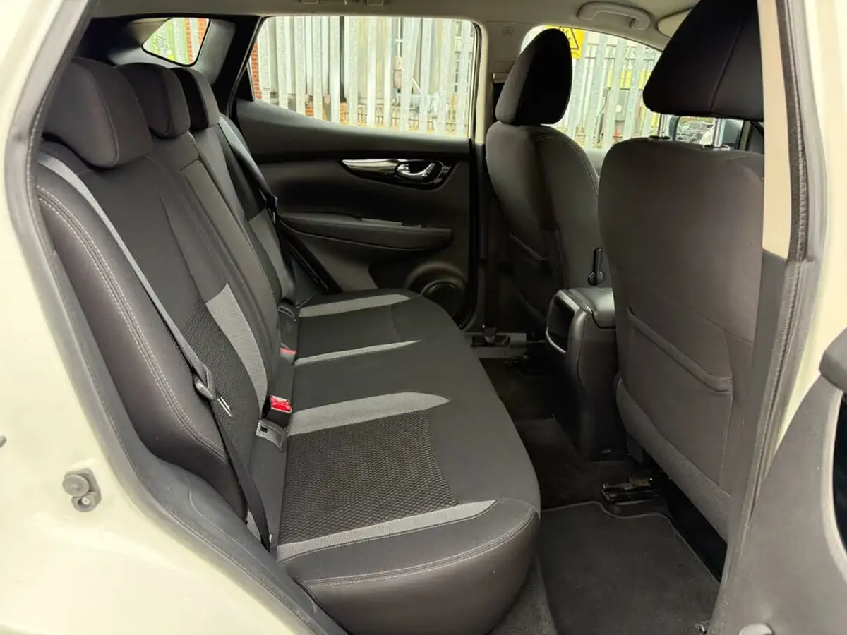2019-nissan-qashqai-13-dig-t-acenta-premium-140ps-big-57