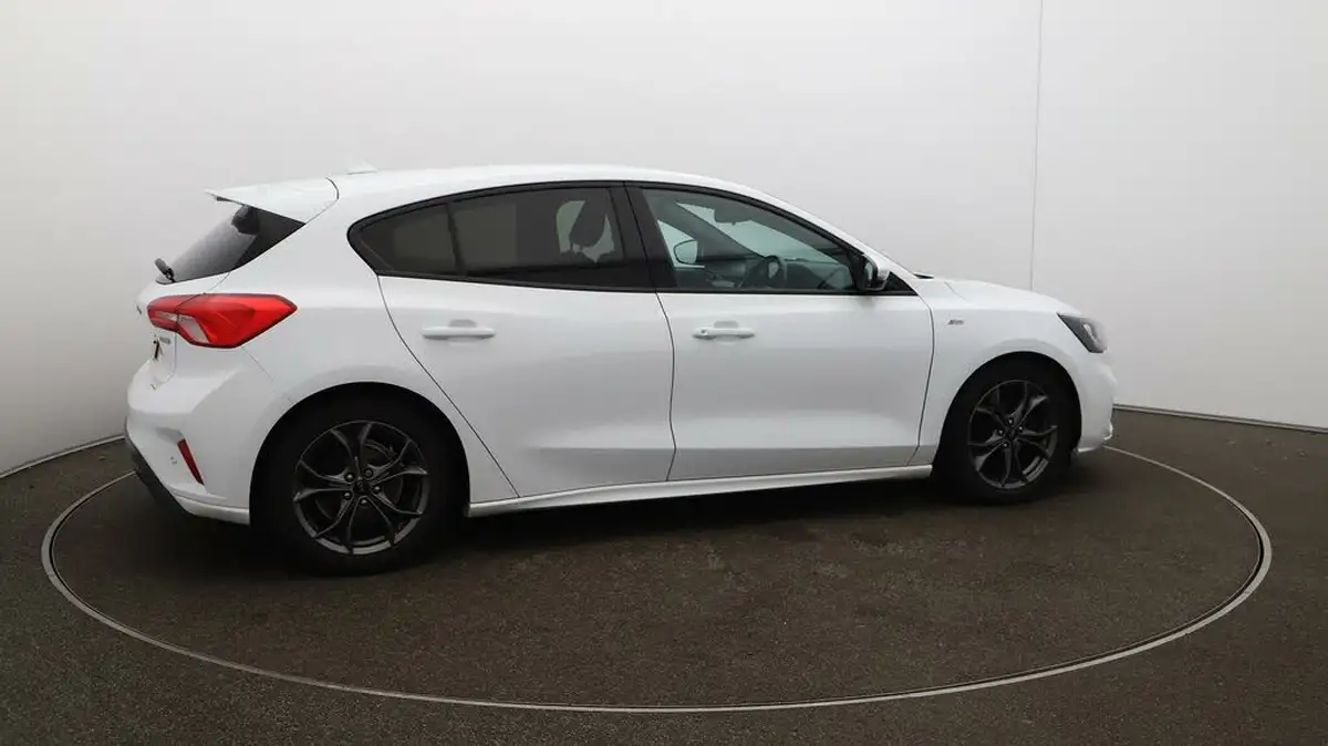 2019-ford-focus-10t-st-line-ss-hatchback-big-43