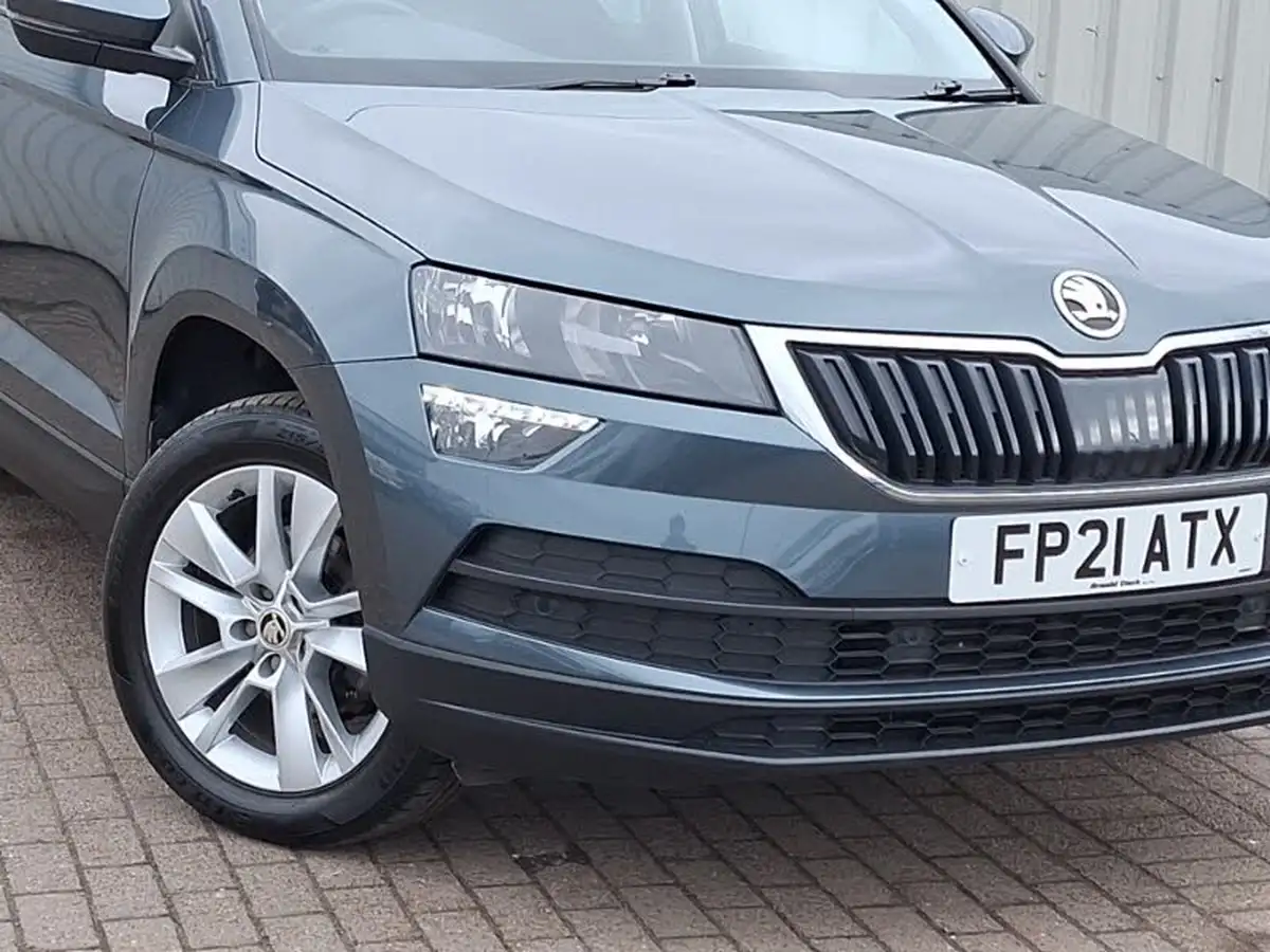 2021-skoda-karoq-10-tsi-se-technology-110ps-big-8